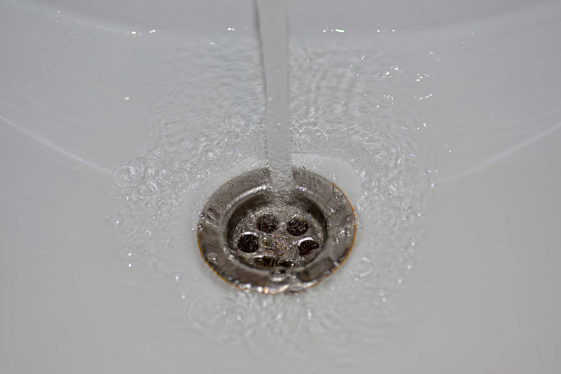 A2B Drains provides services to unblock blocked sinks and drains for properties in Shepherds Bush.